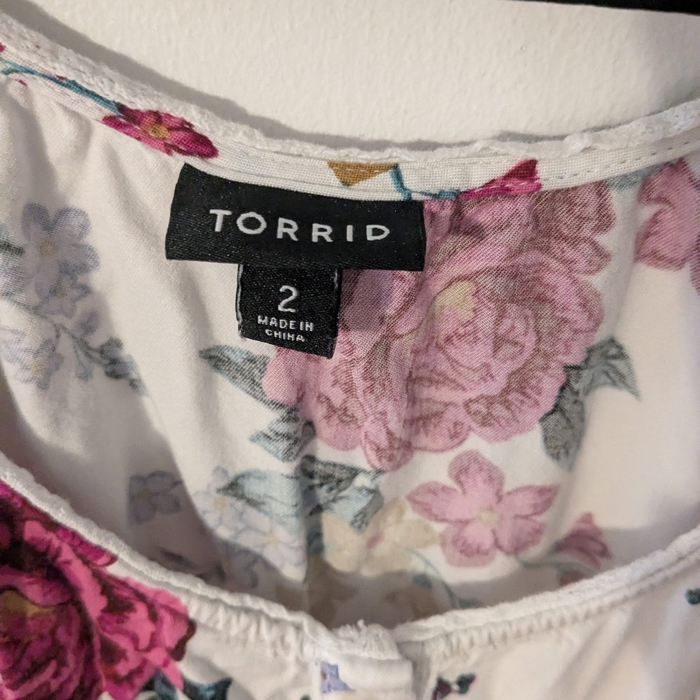 🌹 Torrid Multicolor Floral Button-Front Sleeveless Babydoll Rose Size 2 (18/20) - Picture 2 of 4